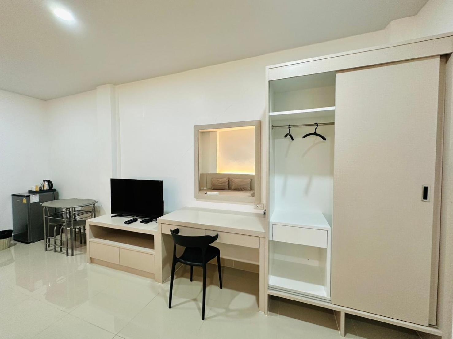 Hada House Apartment Bangkok Exterior photo